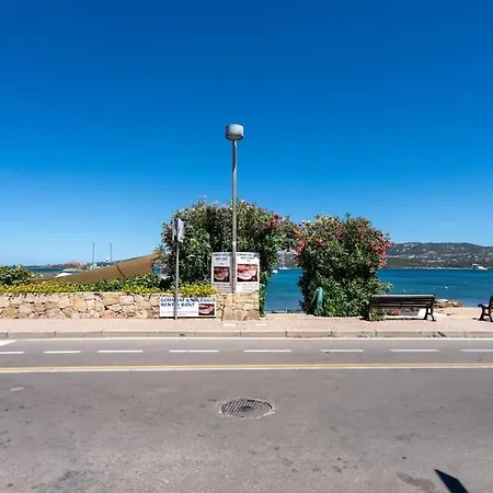 In Stile Smeraldino, A 1 Minuto Dalla Villa